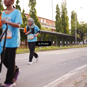 Runner Photo 8373129