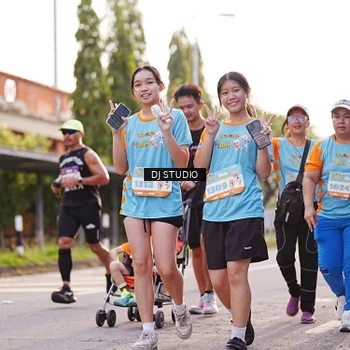 Runner Photo 8373143