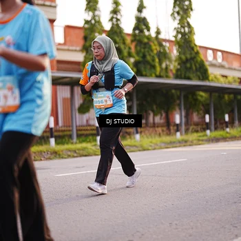 Runner Photo 8373152