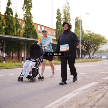 Runner Photo 8373209