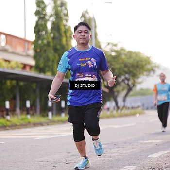 Runner Photo 8373240