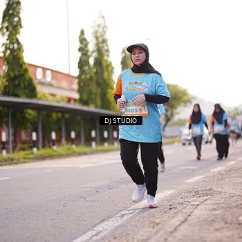 Runner Photo 8373249