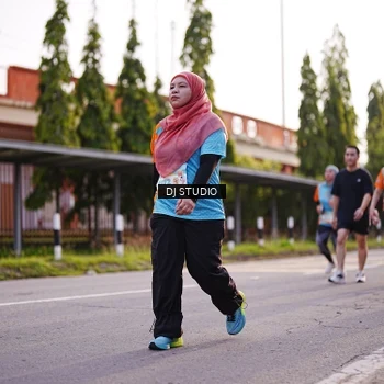Runner Photo 8373317