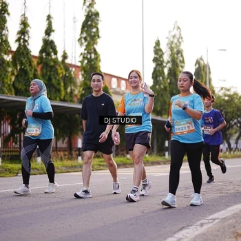 Runner Photo 8373341