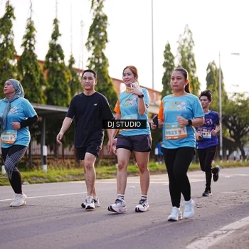 Runner Photo 8373344