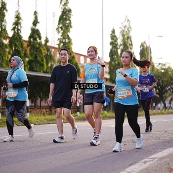 Runner Photo 8373345