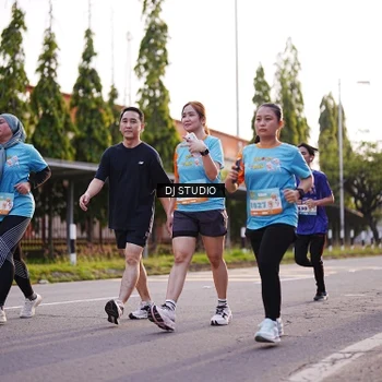 Runner Photo 8373346