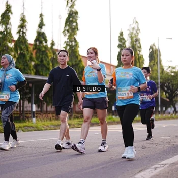 Runner Photo 8373347