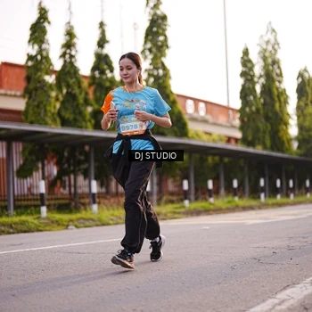 Runner Photo 8373447