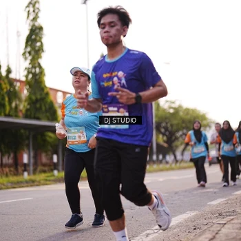 Runner Photo 8373456