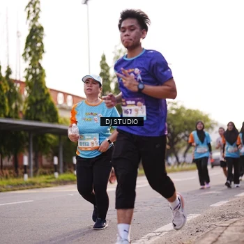 Runner Photo 8373460