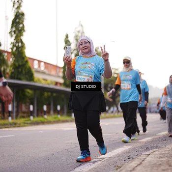 Runner Photo 8373509