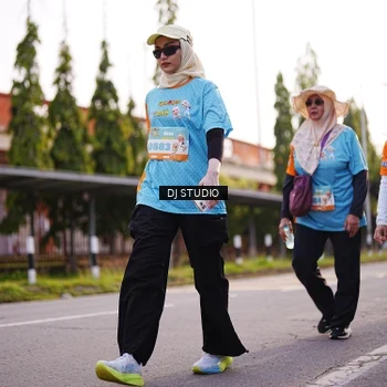 Runner Photo 8373532