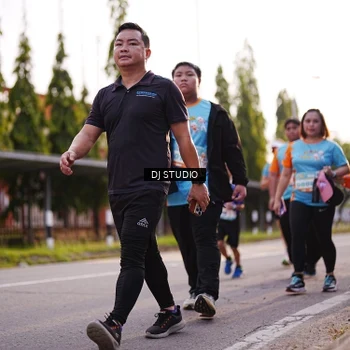 Runner Photo 8373666