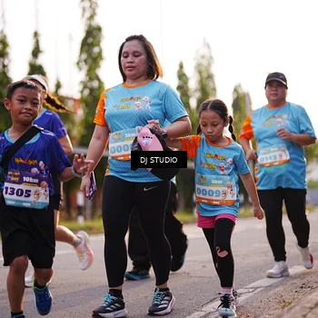 Runner Photo 8373689