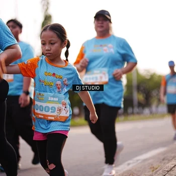Runner Photo 8373699