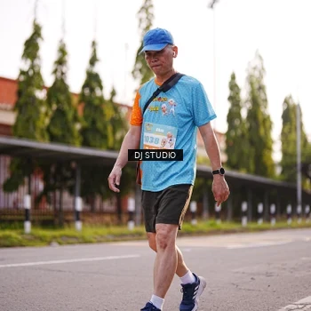Runner Photo 8373726