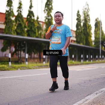 Runner Photo 8373730