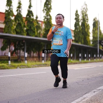 Runner Photo 8373731