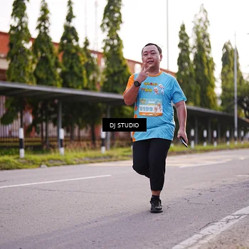 Runner Photo 8373733