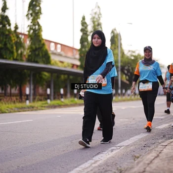 Runner Photo 8373746