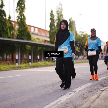 Runner Photo 8373750