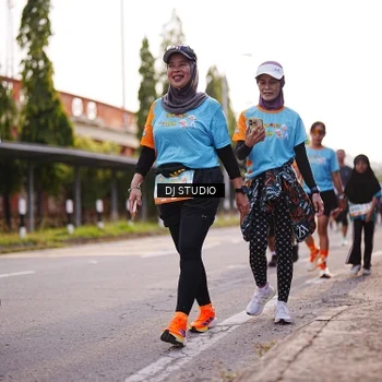 Runner Photo 8373760