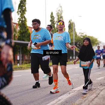 Runner Photo 8373782