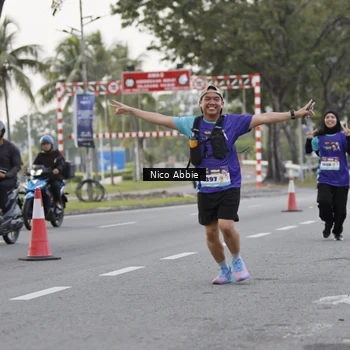 Runner Photo 8373841