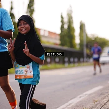 Runner Photo 8373856