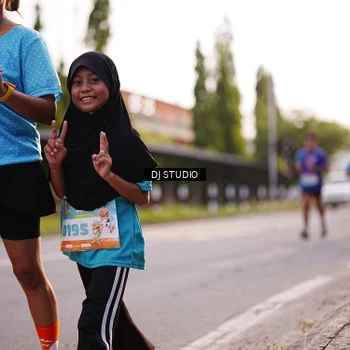 Runner Photo 8373858