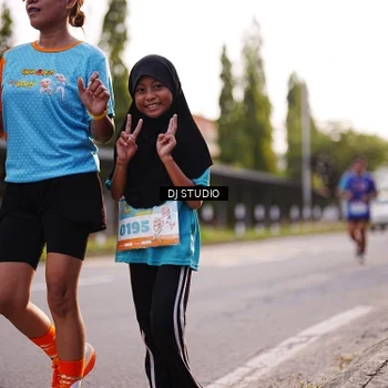 Runner Photo 8373876
