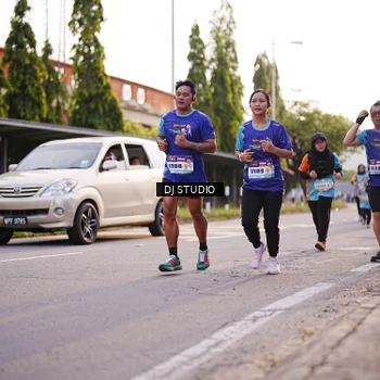 Runner Photo 8373878