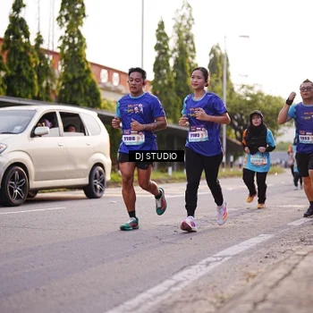 Runner Photo 8373880