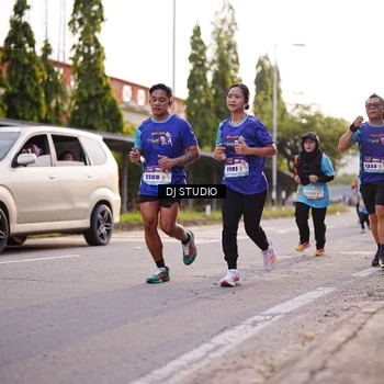 Runner Photo 8373881