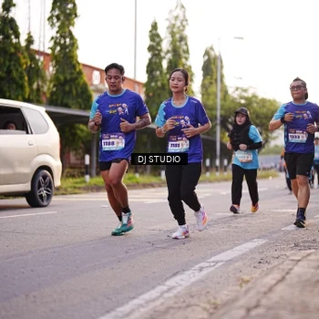 Runner Photo 8373882