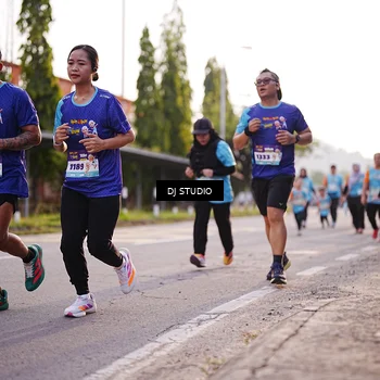 Runner Photo 8373912
