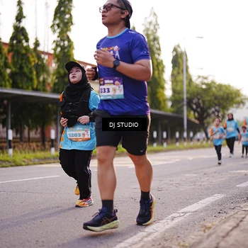 Runner Photo 8373957