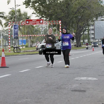 Runner Photo 8373971