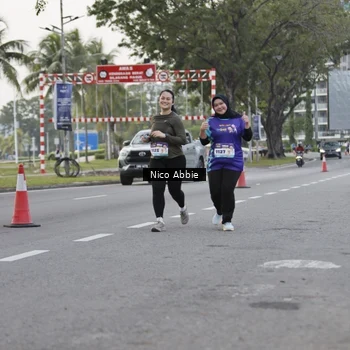 Runner Photo 8373976