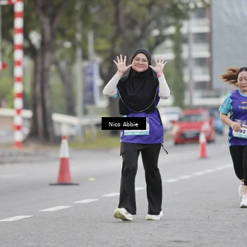 Runner Photo 8373990