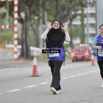 Runner Photo 8374003
