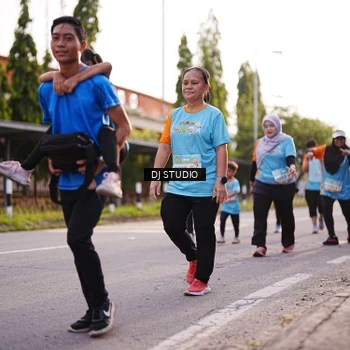 Runner Photo 8374023