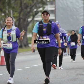 Runner Photo 8374025