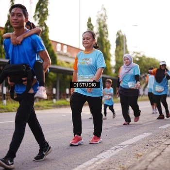 Runner Photo 8374029
