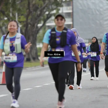 Runner Photo 8374042