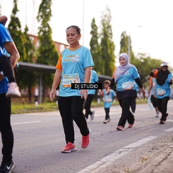 Runner Photo 8374052
