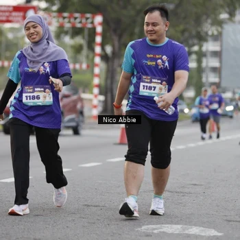 Runner Photo 8374056