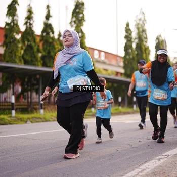 Runner Photo 8374100