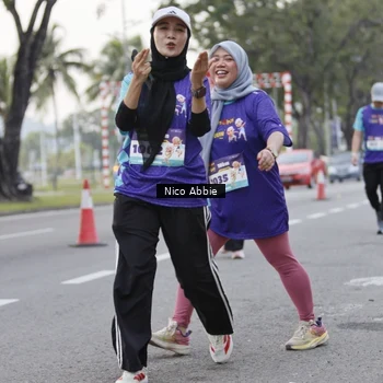 Runner Photo 8374117